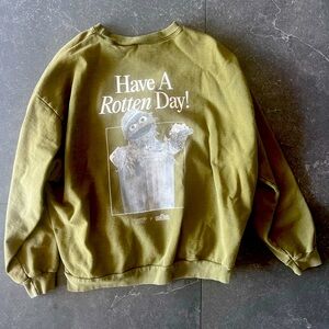 Flamingo Estate Sesame Street Oscar the Grouch men’s sweatshirt